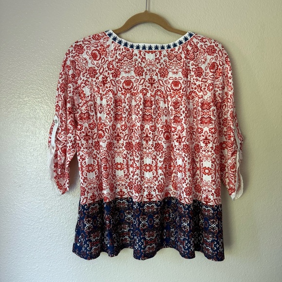 ❇️Vintage America Red and Blue Floral Blouse 2 for $22❇️ - Picture 4 of 4